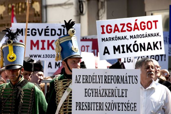 „Túl magyar lenne Erdély? – sorban utasítják el az egyházi vagyon visszaadását”