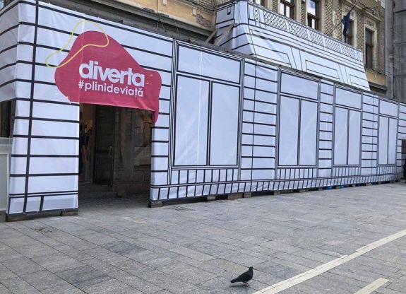 Csődöt jelentett a legnagyobb romániai könyvesbolthálózat