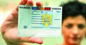 Fontos módosítást vezetne be a személyi igazolványokon az USR-PLUS