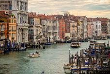 Éghajlatváltozás: a tengerszint továbbra is emelkedik, veszélyben a vízpartra épült városok