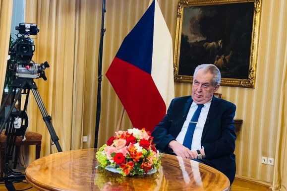 A cseh elnök szerint a transzgenderek gusztustalanok