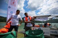 Környezetkímélő hulladékgyűjtő hajót vetettek be Brassó megyében