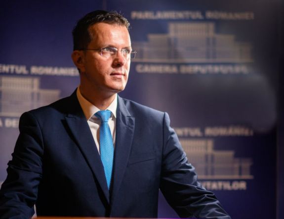 USR-frakció néven folytatják a munkát az USR–PLUS parlamenti csoportjai