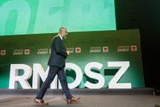 RMDSZ: nem szervezünk vakcinajáratokat Magyarországra, ez diverzió