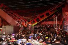 Híd omlott egy metrószerelvényre Mexikóvárosban, sok a halott és a sérült