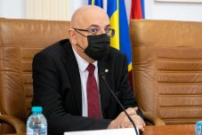 Arafat: 30 százalékos átoltottsági aránynál elkezdjük a lazításokat