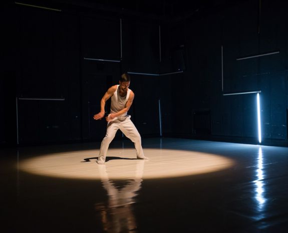 Bemutatókkal, a tánc világnapját ünneplő akcióval készül az M Studio