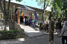 Közel háromezer személyt immunizáltak eddig a katonai kórházakban