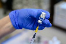 A koronavírus elleni oltás beadatására biztatják a híveket az erdélyi történelmi egyházak vezetői