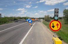 Hétfőtől két hónapig nem használhatják a kamionok a dél-erdélyi sztráda jelentős szakaszát