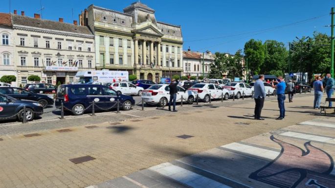 Közel hetven taxis vesz részt az aradi oltáskampányban
