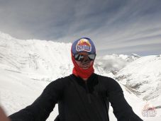 Varga Csaba 8000 méteren levő Déli-nyereg felé tart a Mount Everesten