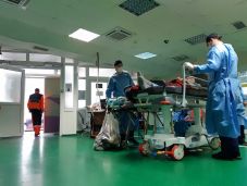 Miniszter: itt az ideje, hogy minél több nem koronavírusos beteget lássanak el a kórházak