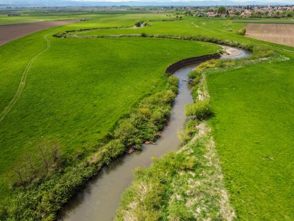 Hadüzenet a patakparti szemetelésnek – NAGYtakarítás Kézdiszéken (X)