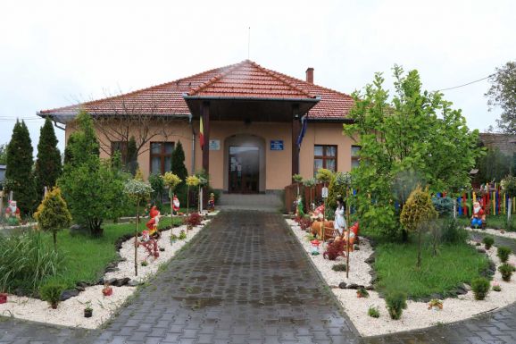 A bihar megyei Paptamásiban a községet és a közösséget is építik