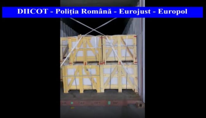 Tíz személyt tartóztattak le a rekordmennyiségű heroinszállítmány ügyében