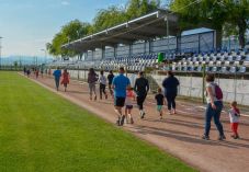 Mert futni bizony jó! címmel szerveztek családi futást Kézdivásárhelyen