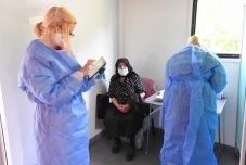 Tájékozatlanok vagy félreinformáltak – egyelőre nagy ívben kerüli az oltást a vidéki lakosság