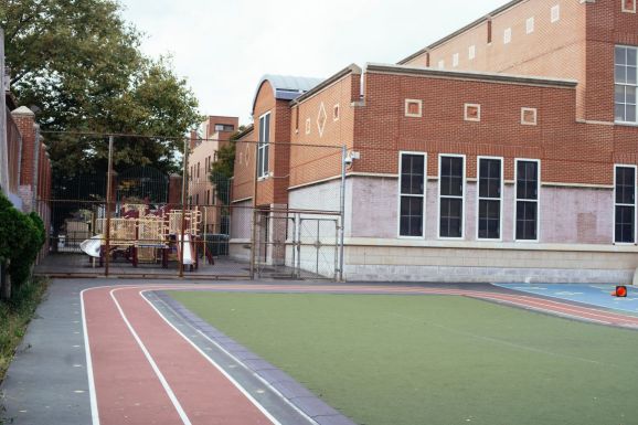 Új sportcsarnok és sportpálya épül négy erdélyi magyar településen