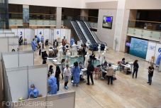 Több mint húszezer embert várnak a bukaresti oltási maraton második fordulójára