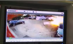 Kamera rögzítette az aradi üzletember autójának felrobbanását