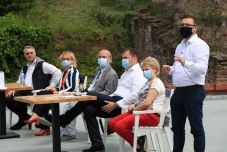 Stafétaváltás és fiatalítás a nagyváradi RMDSZ-ben