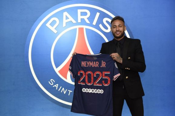 Hivatalos: Neymar marad Párizsban, évi 36 milliót keres