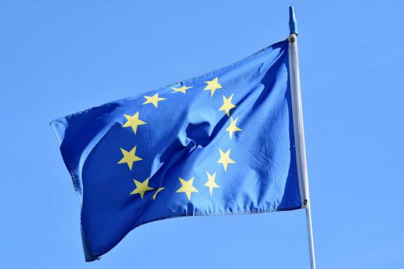 Brüsszel: elfogadhatatlan, hogy Oroszország uniós tisztségviselőknek tiltotta meg a beutazást