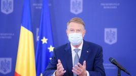 BRÉKING - Szombattól nem kötelező a szabadtéri maszkviselés, megszűnik az éjszakai kijárási tilalom