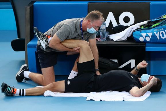 Dohai tenisztorna: Fucsovics visszalépett a Rubljov elleni negyeddöntőtől