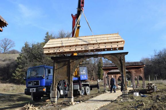 Szejkefürdőn elhalasztották a kapunyitást