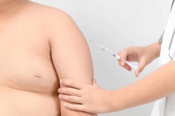 A Pfizer-vakcina kevésbé lehet hatékony a túlsúlyosoknál egy olasz tanulmány szerint