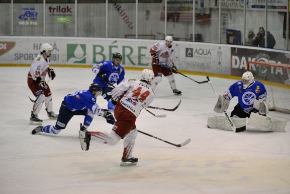 Erste Liga: elvette a Sportklub pályaelőnyét a Gyergyói HK