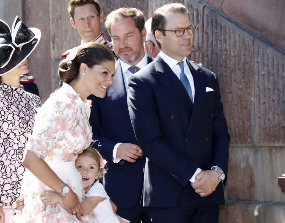 Pozitív lett a svéd koronahercegnő és férje koronavírustesztje