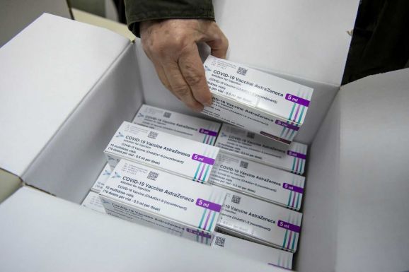 Németországban és Olaszországban is felfüggesztették az AstraZeneca alkalmazását