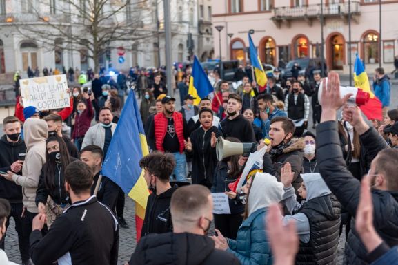 Negyedszerre vonultak utcára a kolozsváriak is – a tüntetésen jártunk