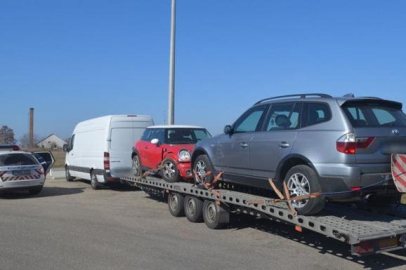 Túlsúlyos volt a román tréler, megbírságolták a sofőrt a magyar rendőrök
