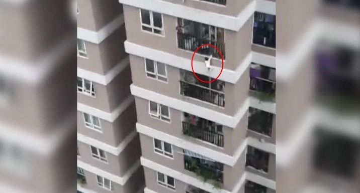 Csodával határos módon túlélte az esést a 13-ik emeletről lezuhanó kislány
