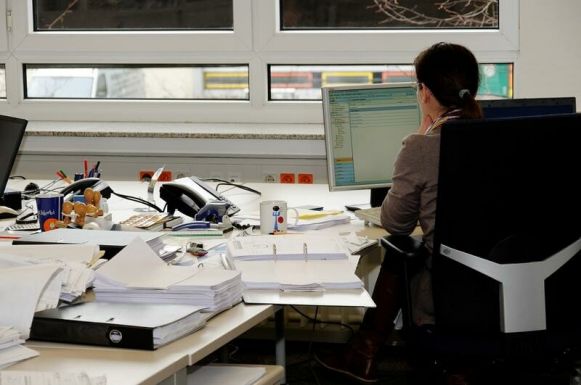 Felmérés: a munkavállalók 91 százaléka nem szeretne teljesen visszatérni az irodába