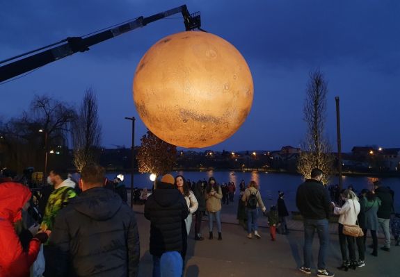 Megnéztük a Marsot a kolozsvári Lights ON fényfesztiválon