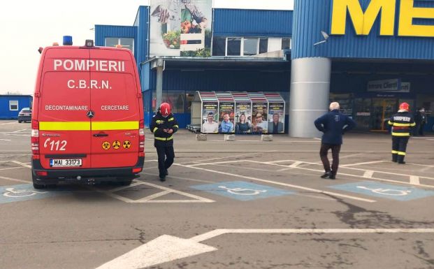 Gázszag miatt kiürítették az egyik nagybányai üzletházat