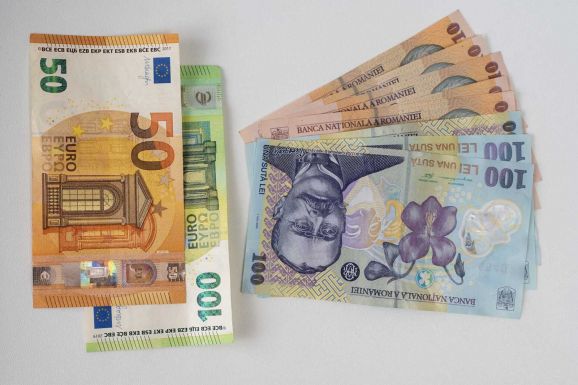 Statisztika: bizalmatlanok a romániaiak a befektetési alapokkal szemben