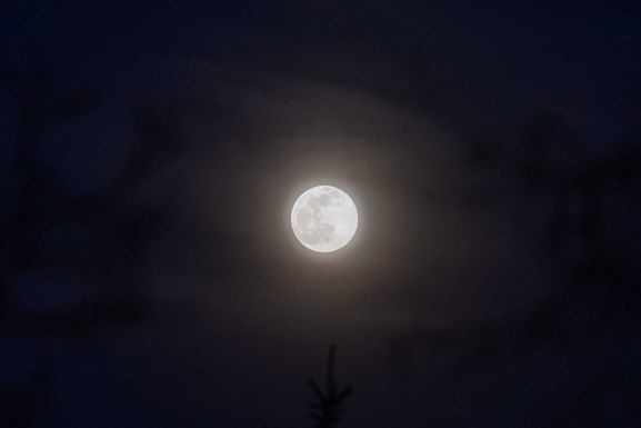 NASA: a szuperhold is segített a Szuezi csatorna felszabadításában