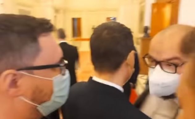 „Te tetű!” – gyalázta és majdnem megverte képviselőtársát Dan Tănasă