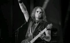 Elhunyt Adi Bărar, a Cargo rockegyüttes alapítója