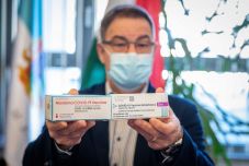 A franciák több helyen is módosítottak oltási előírásaikon