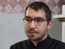 „László atya újjászervezi a magyar közösséget” – nemzetpolitikai lapszemle