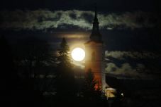 A tavasz első szuperholdját láthatjuk vasárnap este