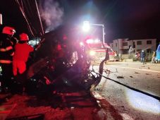 Villanyoszlopnak csapódott autójával és életét veszítette egy 19 éves fiatal