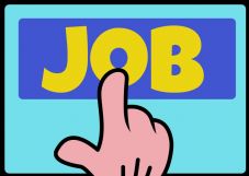 Ismét kiírhatnak versenyvizsgát a szabad állásokra a közintézmények